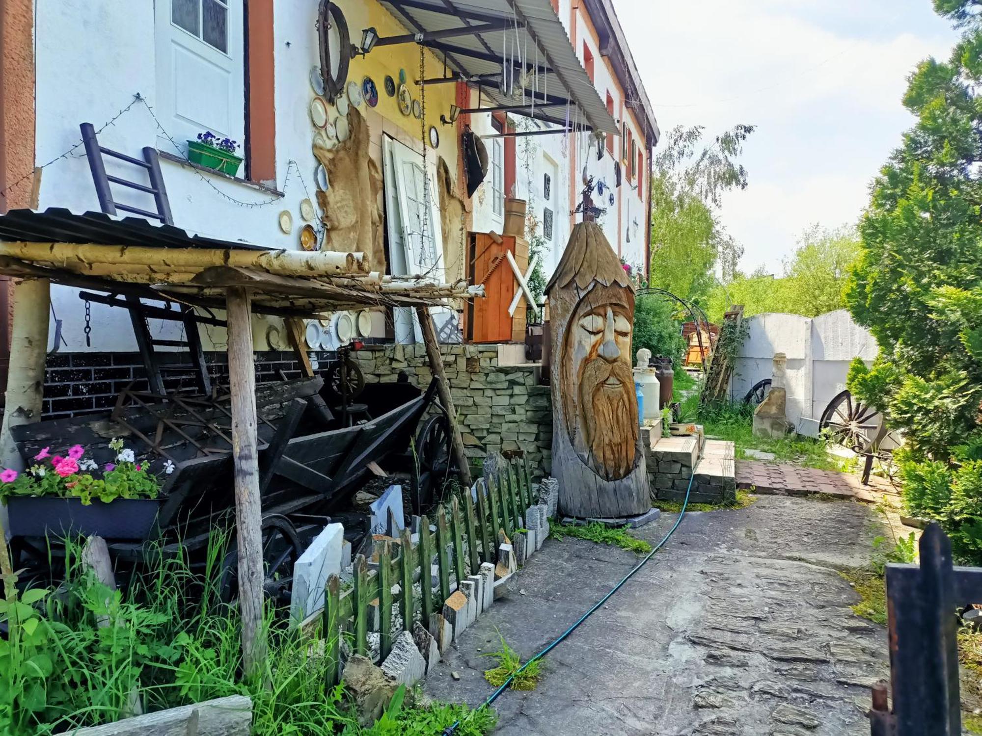 Hostel Apollo 希隆斯克地区宗布科维采 外观 照片